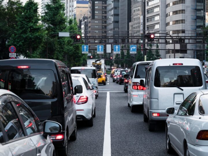 Zderzenie dwóch samochodów ciężarowych na autostradzie A4 przyczyną utrudnień ruchu drogowego