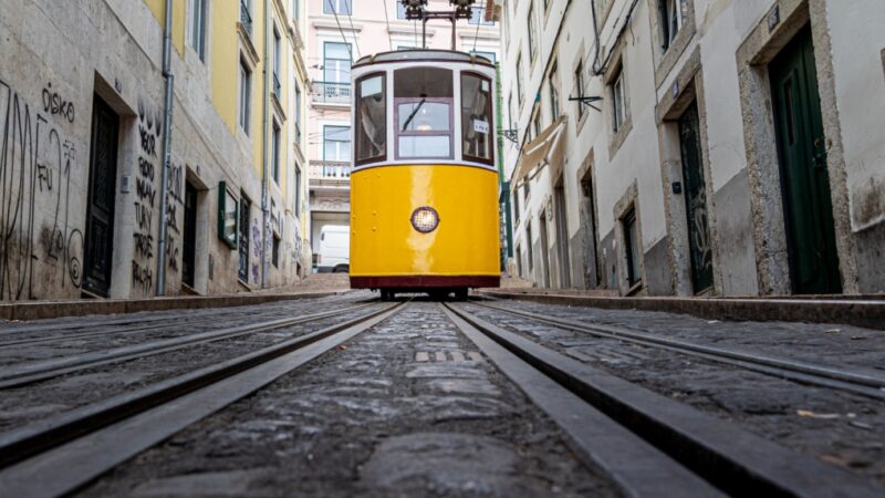 Nowa trasa tramwajowa na osiedle Psie Pole: Propozycje sześciu wariantów z 12 przystankami