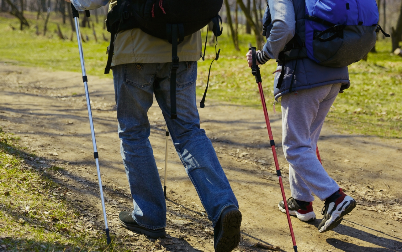 Centrum Kultury Nowy Pafawag organizuje bezpłatne zajęcia Nordic Walking dla wszystkich chętnych