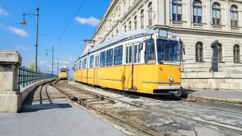 Wrocław: Tramwaje wracają na ulicę Kołłątaja po zakończeniu prac remontowych