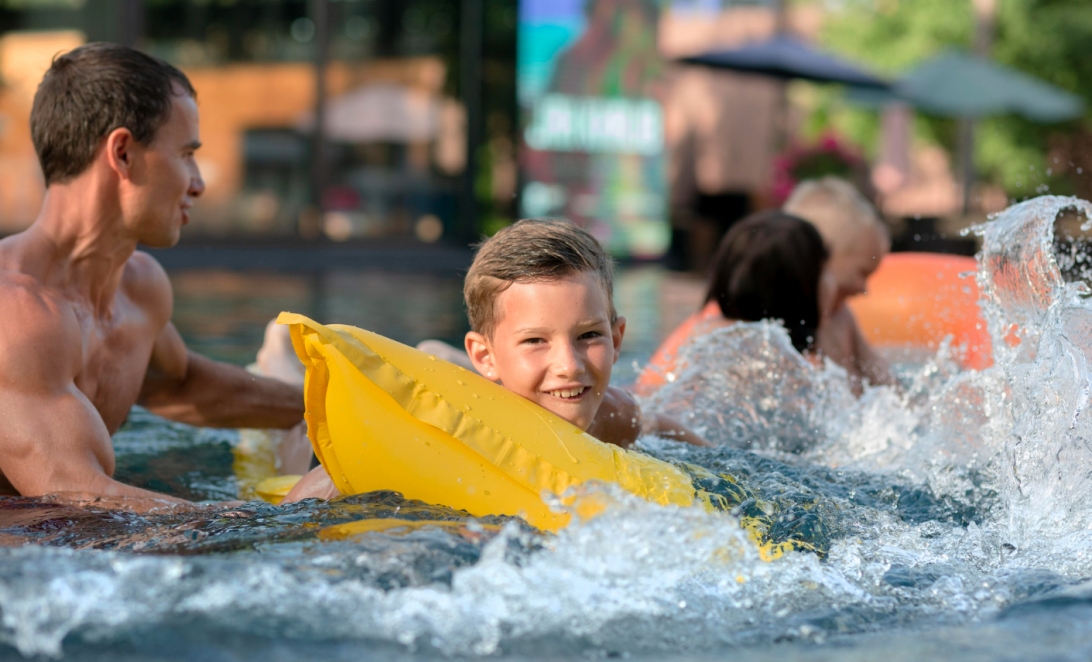 Aquapark Wrocław na Borowskiej wzbogaca się o unikalną atrakcję – zjeżdżalnię z ogromnym lejem